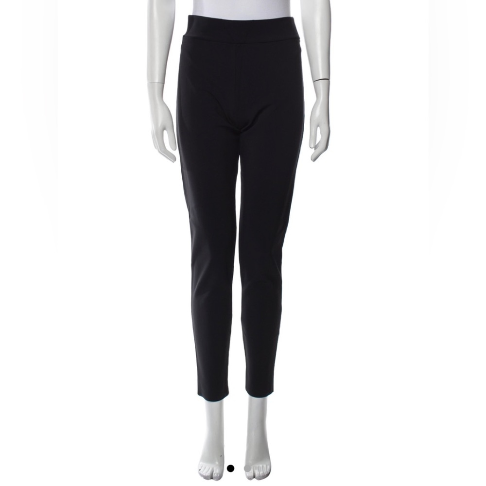 Chiara Boni black skinny pants. NWT. Large